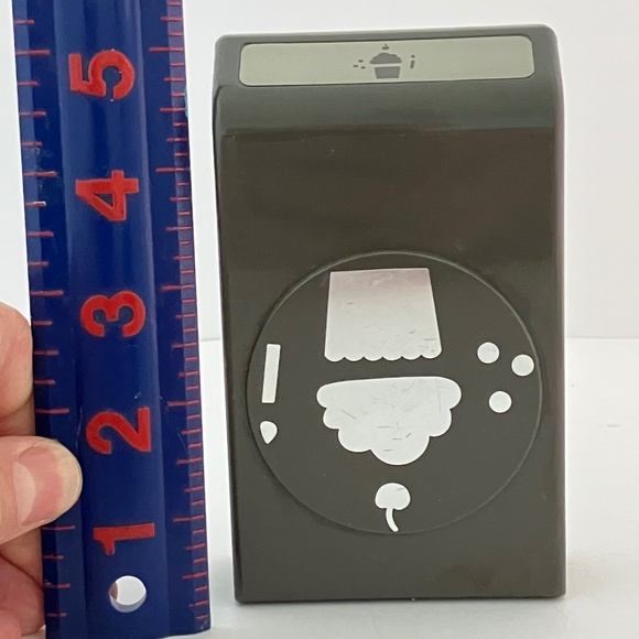 STAMPIN' UP! Punch Extra Large Build A Cupcake 121807 Retired - Picture 6 of 9